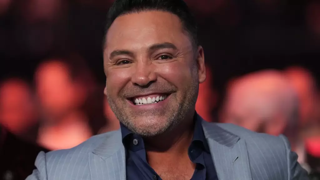 The Unlikely Compliment: Oscar De La Hoya at UFC 306