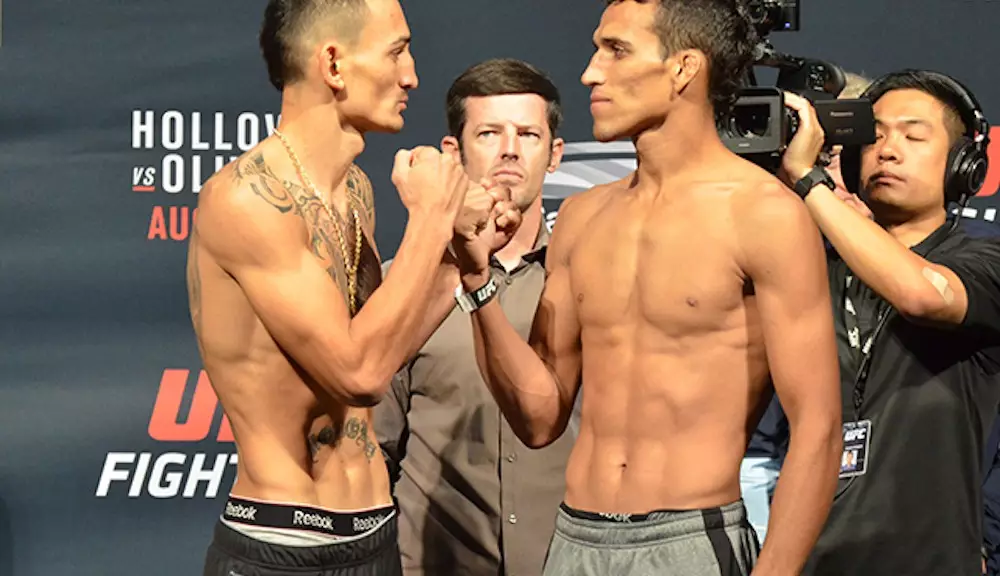 Bitva desetiletí: Max Holloway vs. Charles Oliveira